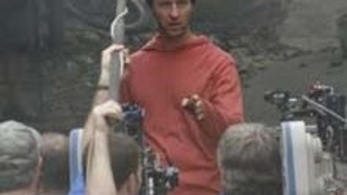 New Pix From The Incredible Hulk Reveal... Ed Norton In A Red Hoodie